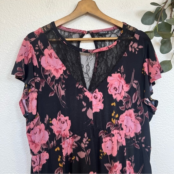 Torrid- Midi Floral Studio Knit Dress w/ Lace Trim- 2 - Picture 5 of 9